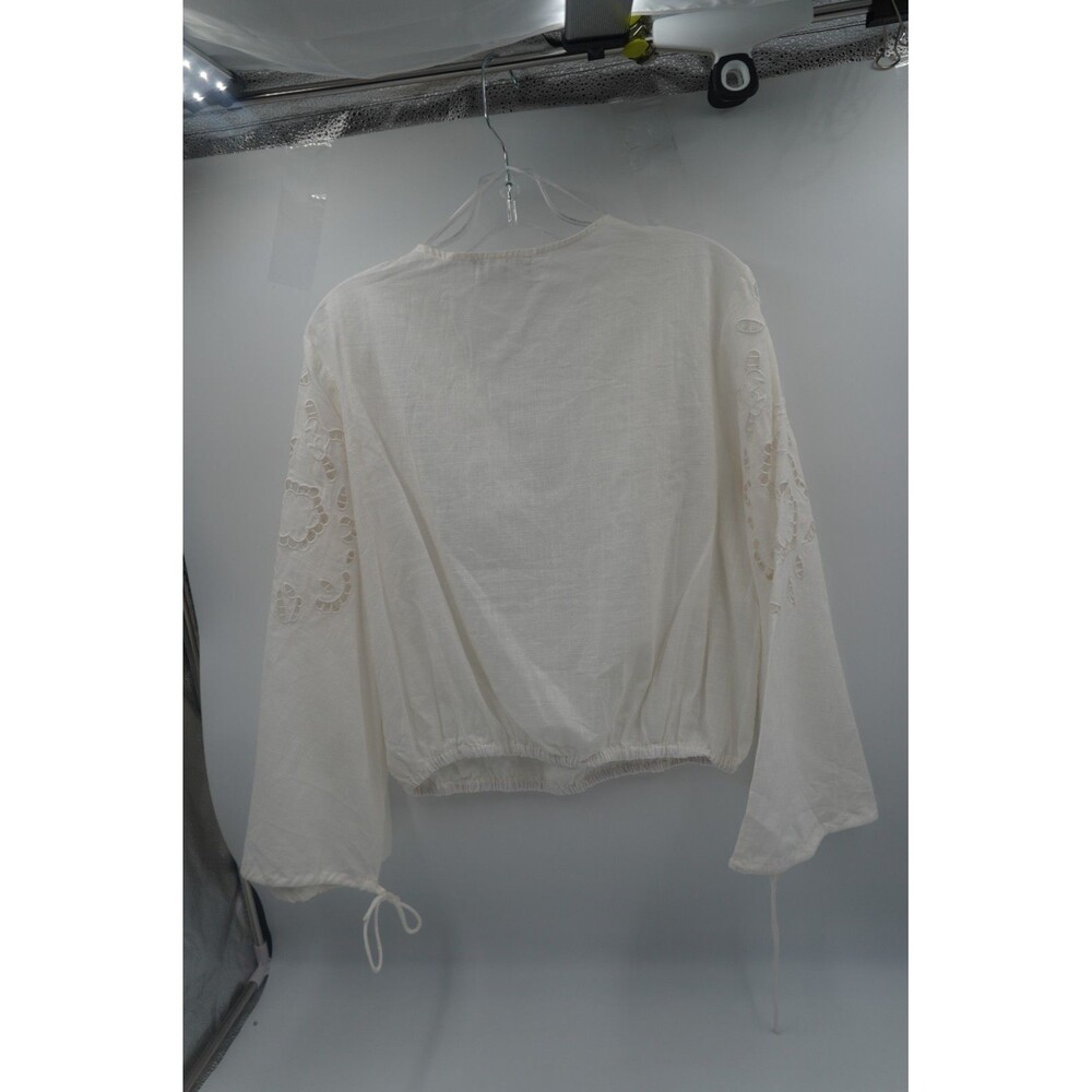 Carly Jean Los Angeles White Eyelet Lace Blouse V-Neck Bell Sleeve Tunic Size L - Picture 8 of 9
